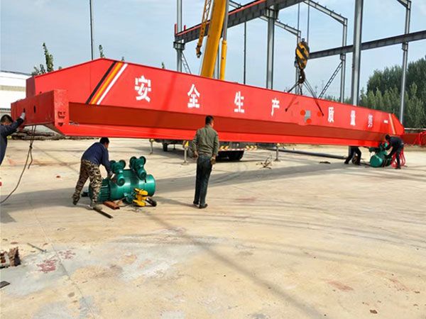 單梁起重機(jī)