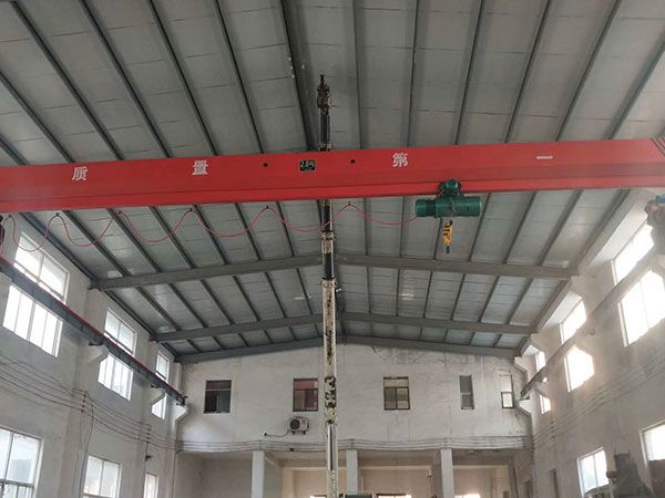 單梁起重機(jī)
